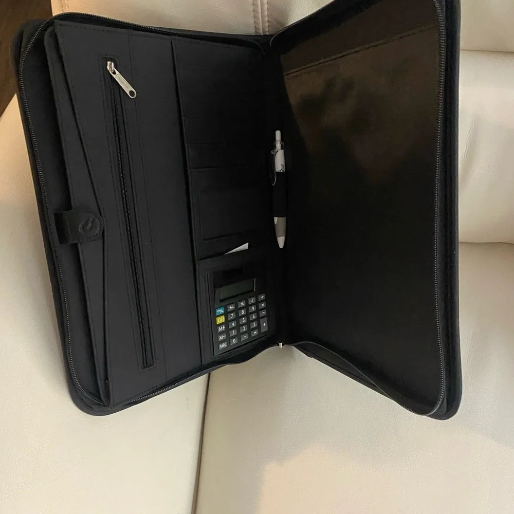 BANK OF AMERICA ZIPPERED PORTFOLIO Size 14in x 19x 1 in